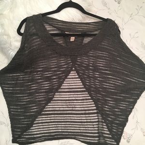 SUPER cute sheer top! Great for all seasons